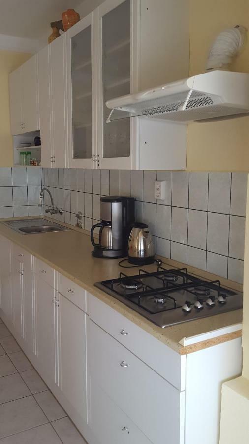 Lazar Apartmanok Heviz Exterior photo